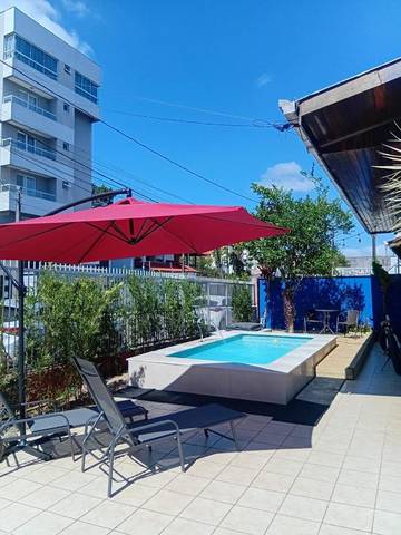 Maison d’hôte pour 2 personnes, avec piscine et jardin, animaux acceptés à Joinville