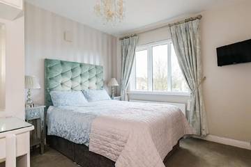 Holiday Home for 18 People in Galway, County Galway, Photo 2