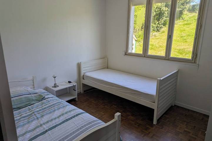 Location de vacances pour 4 personnes, avec balcon et jardin dans Plage du Guerzit - 4