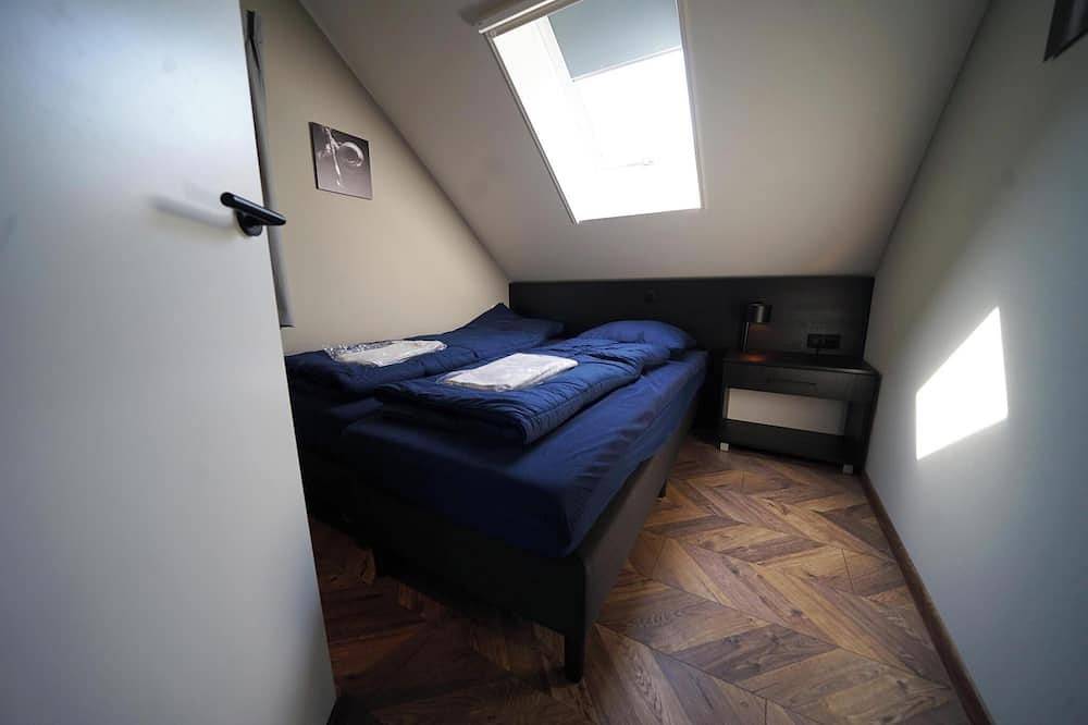 Villa for disabled people with 5 bedrooms and 2 bathrooms in Kampen, Veluwemeer
