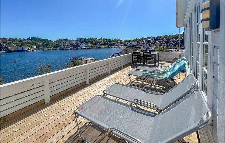 Ferienhaus für 4 Personen mit Terrasse in Skålevik, Kristiansand