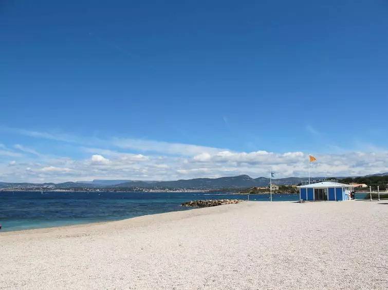 Apartamento entero, 1 prueba 2 personas in Le Brusc, Six-Fours-les-Plages