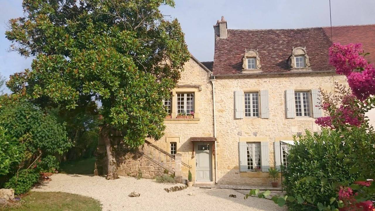 Rue du Château in Lalinde, Périgord Pourpre