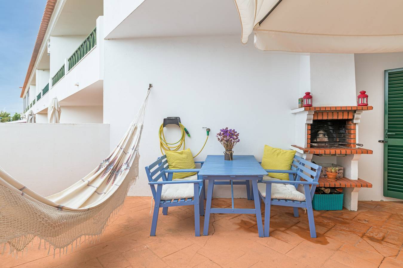 Ganze Wohnung, Apartment 'Refúgio da Longueira' mit privater Terrasse, Balkon und Wlan in Longueira/Almograve, Costa Alentejana