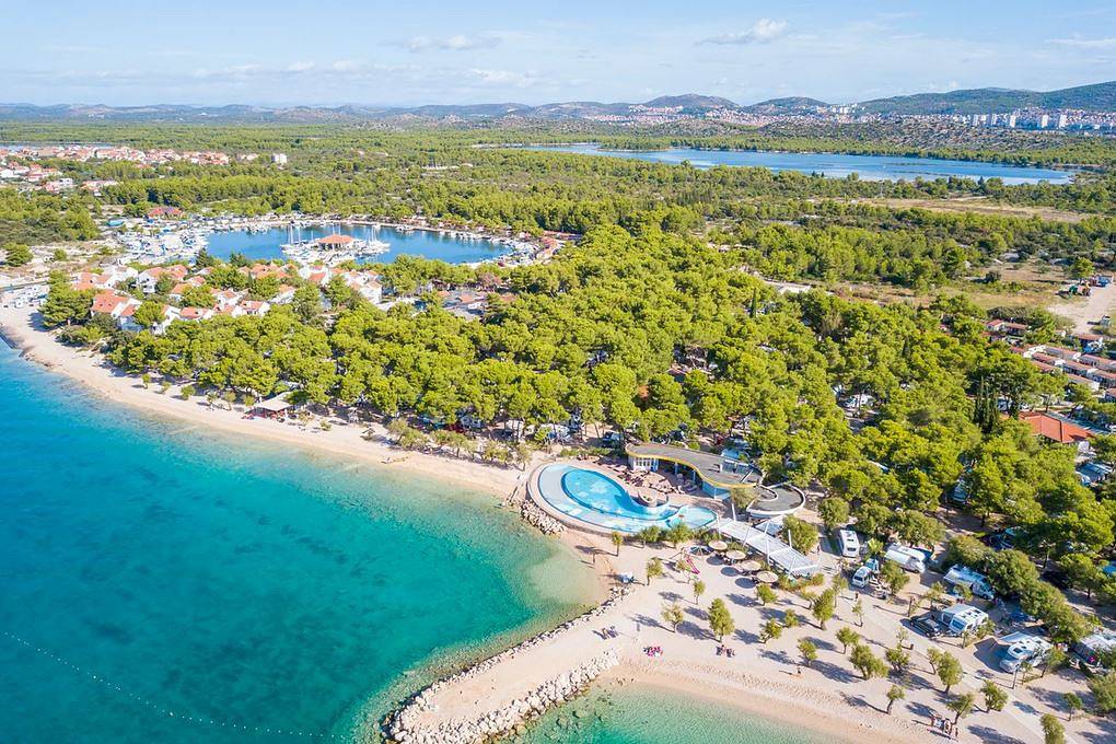 Amadria Park Sibenik Mobilehome Standard 4+2 für 6 Personen in Šibenik, Condado de Šibenik-Knin