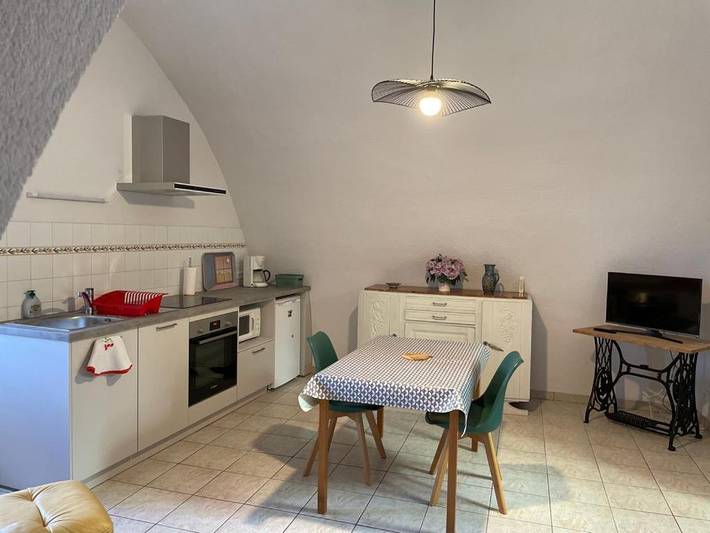 Location de vacances pour 2 personnes, avec vue et jardin dans Sévérac-d'Aveyron