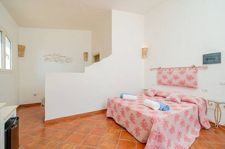 Villa Corallia - Luxusvilla mit herrlichem Blick über die Bucht in Torre delle Stelle, Maracalagonis