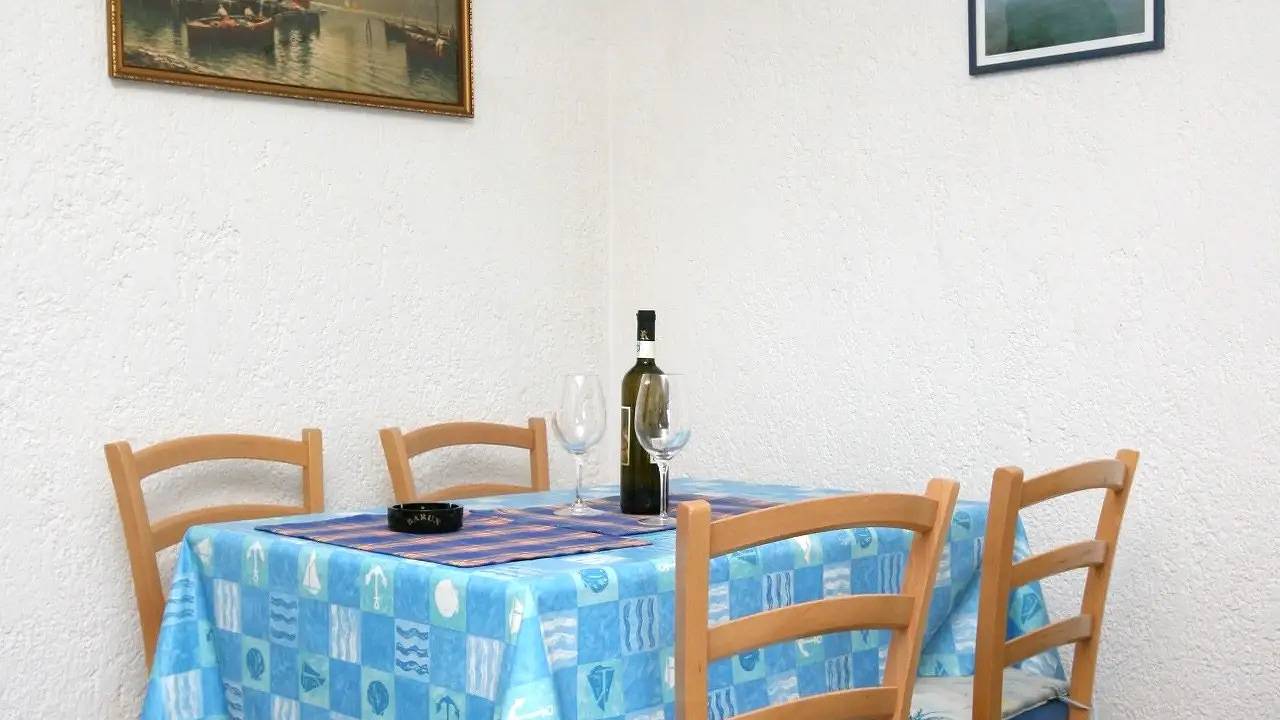 Cały apartament wypoczynkowy, Apartament wakacyjny dla 4 osób in Jadranovo, Żupania primorsko-gorska