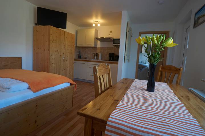 Studio pour 3 personnes, avec jardin - 1