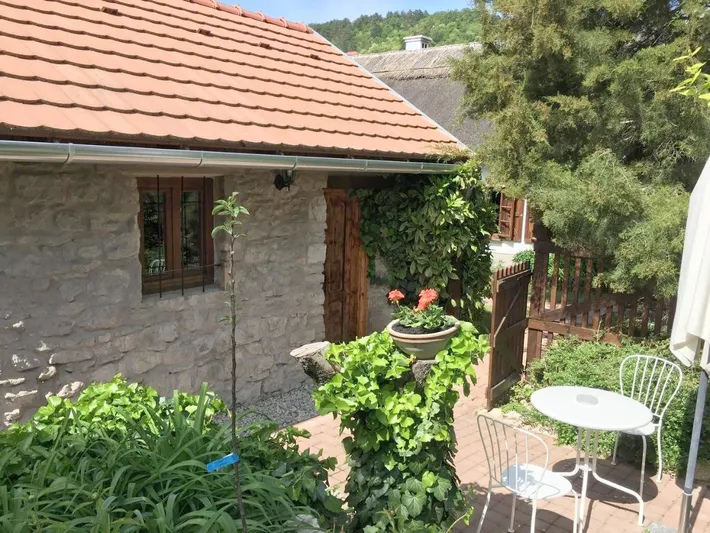 Apartamento de vacaciones para 2 personas, con jardín además de terraza y sauna - 1