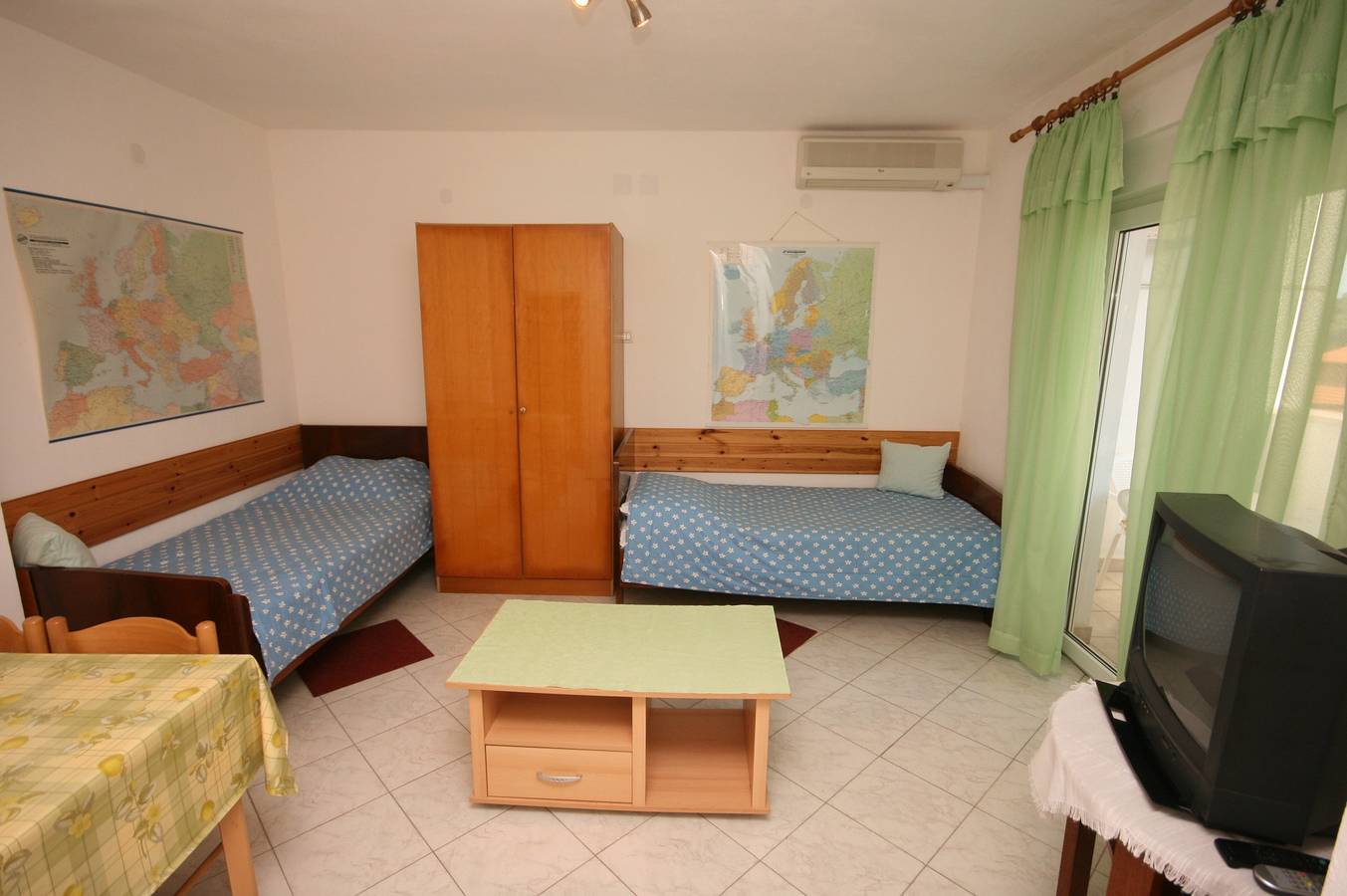 Ganze Wohnung, 1-Zimmer-Ferienwohnung mit Terrasse Pula A-6987-a in Pula-Medulin, Pula