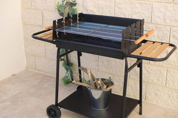 Casa de vacaciones para 6 personas, con vistas además de piscina y jardín, Familias con niños en Montes de Toledo - 4