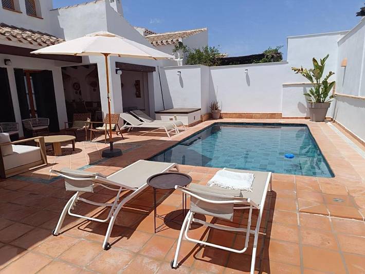 Chalet para 6 personas, con Jacuzzi y Terraza además de Jardín y Piscina en Campo de Cartagena - 2