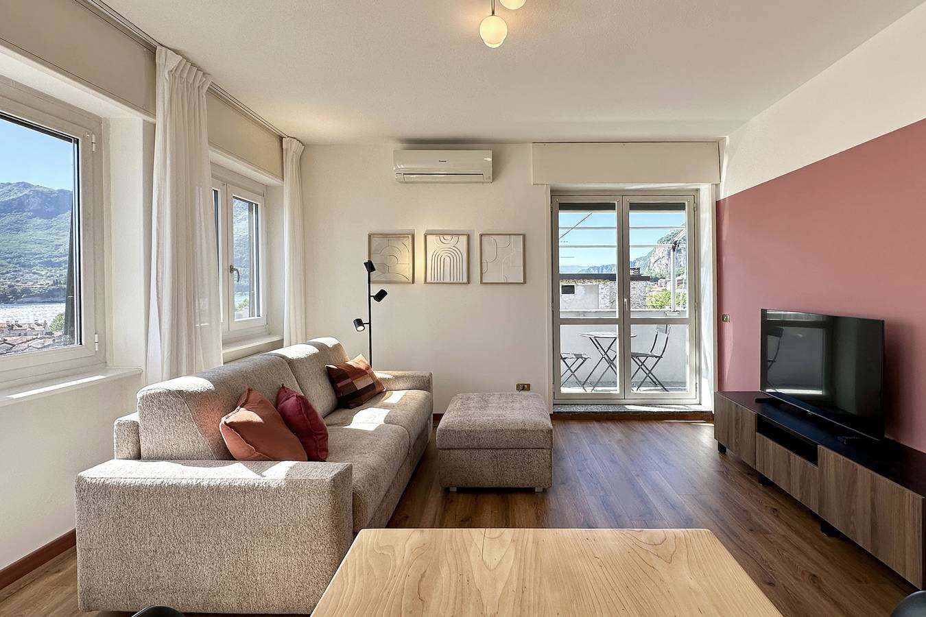 Apartamento entero, Skyline Lake view in the heart of Lecco in Lecco, Alpes de Bérgamo Occidental