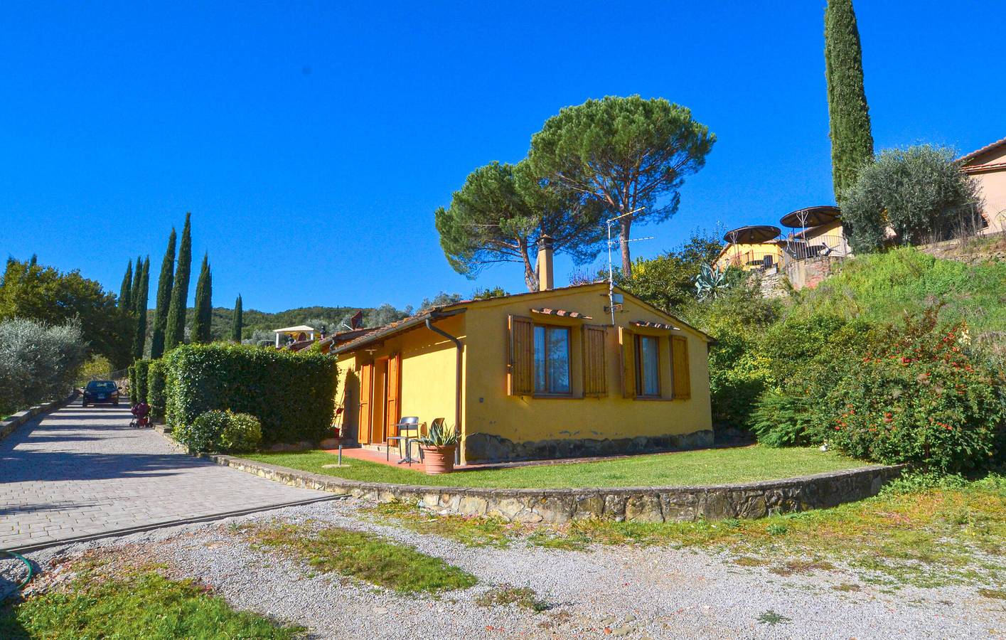 Accogliente appartamento con piscina, giardino e WiFi nel Chianti, a 1,5 km dal Torrente Ambra in Bucine, Bucine (Gemeinde)