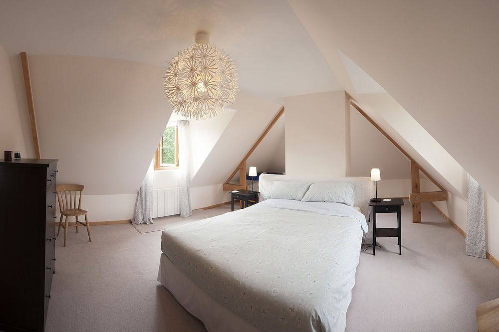 Conversion de grange familiale dans une magnifique campagne française, à proximité des plages in Asnières, Région de Bernay
