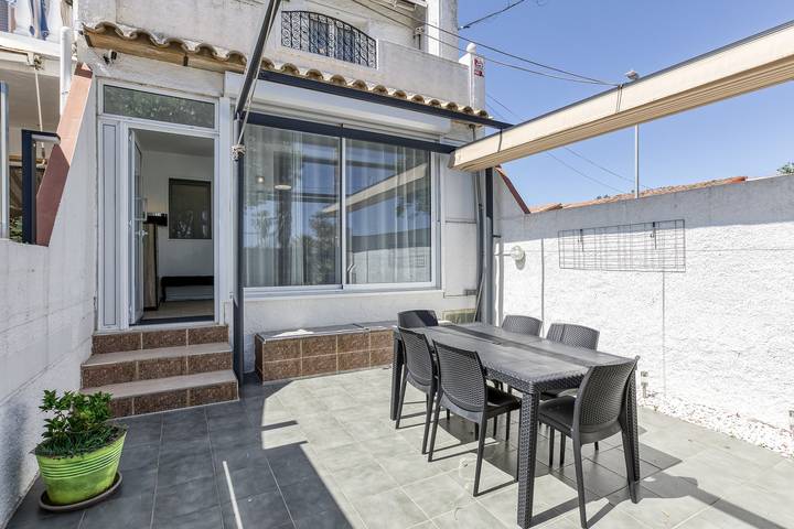Maison de vacances 'Biblos' avec piscine commune, Wi-Fi et climatisation in Empuriabrava, Haut-Ampurdan