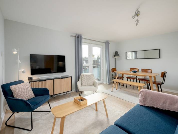 Glamping for 5 people, with garden in Edinburgh