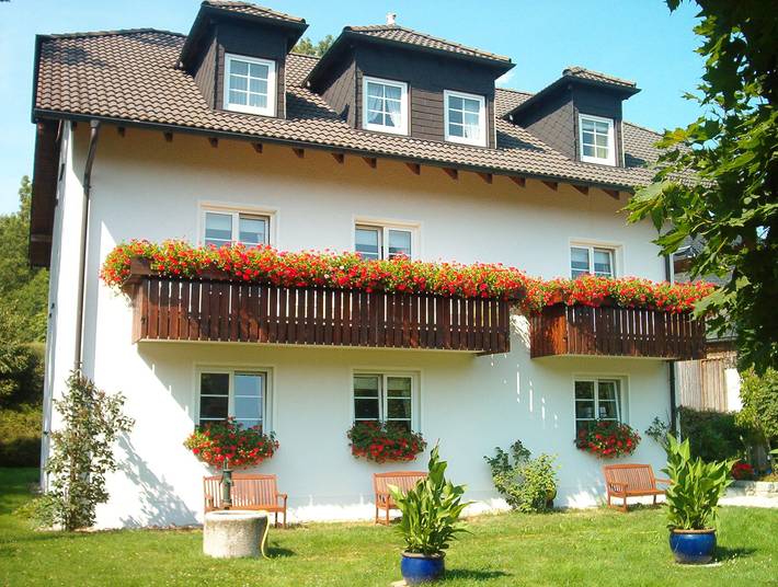 Gästehaus für 2 Personen, mit Balkon/Terrasse im Fichtelgebirge
