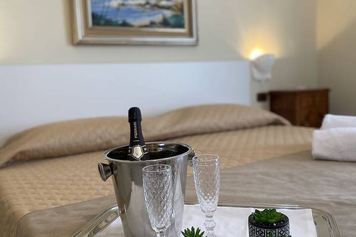 Appartamento intero, Scala dei Turchi Palace Suites for 4 Guest in Realmonte, Provincia di Agrigento