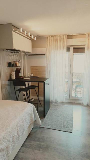 Gîte pour 2 personnes, avec terrasse et vue, animaux acceptés à Grabels