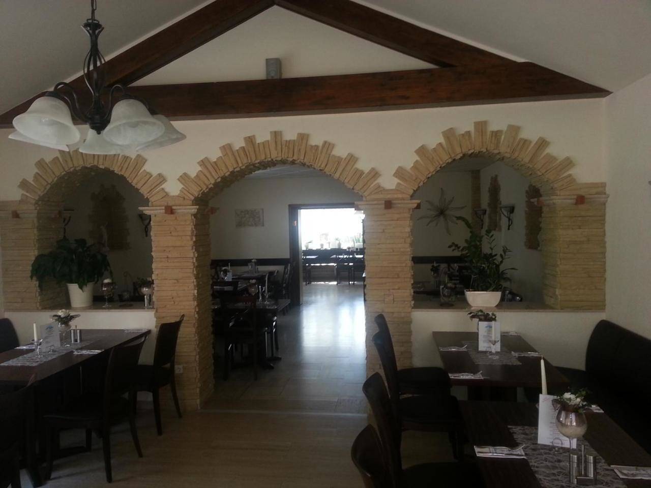 Hotel Restaurant Platamon in Feuchtwangen, Romantische Straße