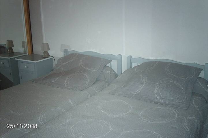 Gîte pour 3 personnes, avec jardin et terrasse à Régusse - 2