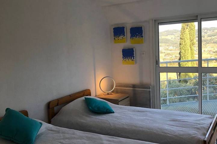 Zeitgenössische, geräumige Villa mit herrlicher Aussicht in La Cadière-d'Azur, Mittelmeerküste (Frankreich)