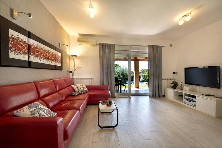 Ferienhaus für 6 Personen, mit Garten und Pool sowie Ausblick in Kosinozici - 4