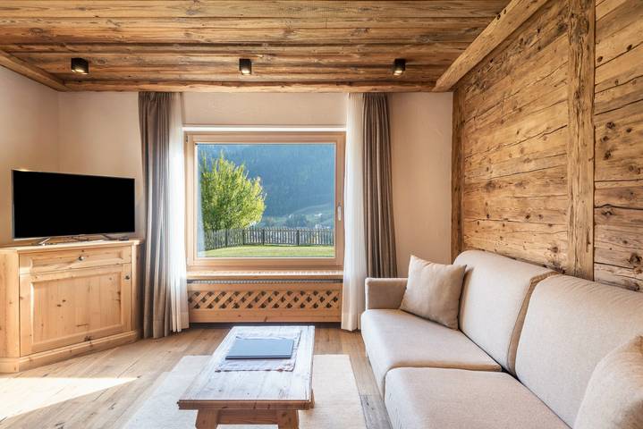 Ferienwohnung für 4 Personen, mit Balkon und Garten sowie Sauna in St. Ulrich in Gröden