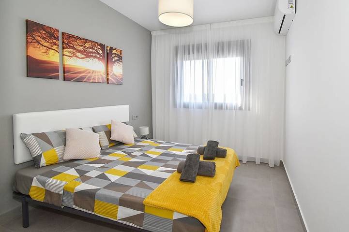 Entire apartment, Modern apartment with solarium in Pilar de la Horadada, Costa Blanca