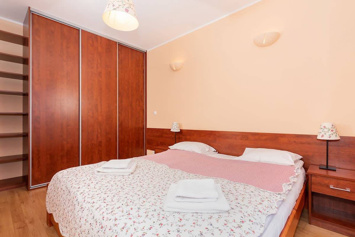 Apartamento entero, Cozy Apartment | Balcony, Parking, Close to the Beach in Kołobrzeg, Mar Baltico Polonia