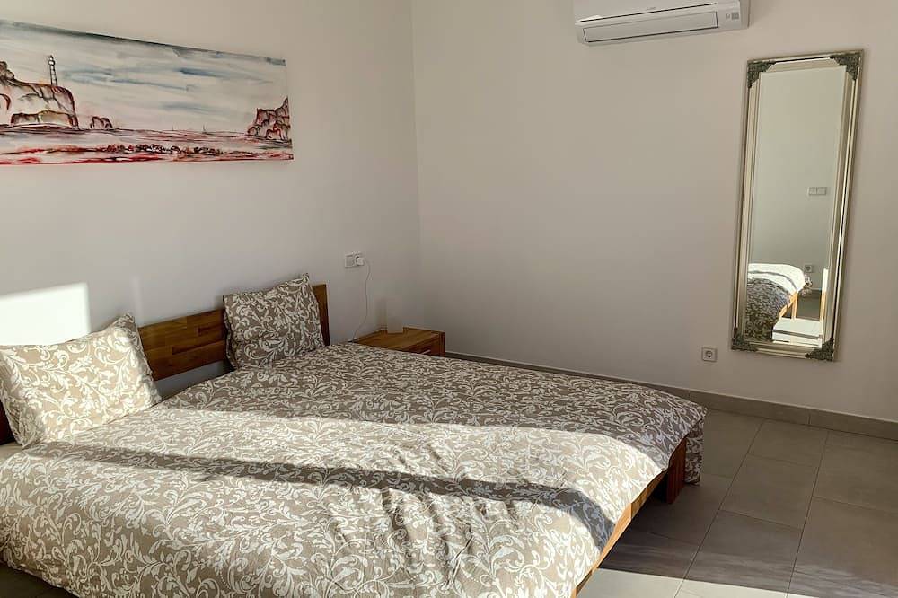 Ferienhaus mit privatem Pool, Meerblick, nahe Strand und Santanyí in Son Moja, Santanyí