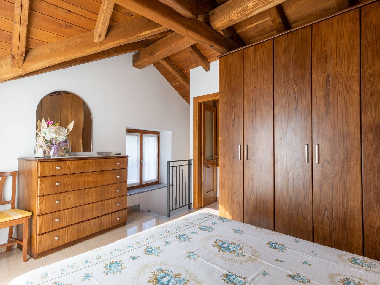 Rosa (Vna205) in Gittana (Perledo), Comune di Perledo