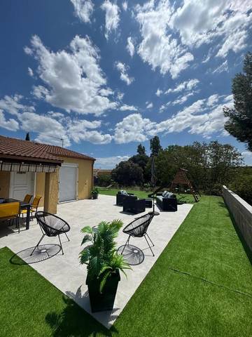 Cottage pour 6 personnes, avec jardin et piscine, animaux acceptés à Florensac