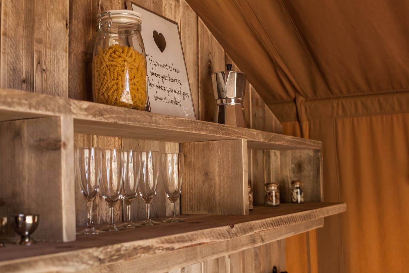 Roompot Beach — 6-person Safaritent in Kamperland, Zeeuwse Kust