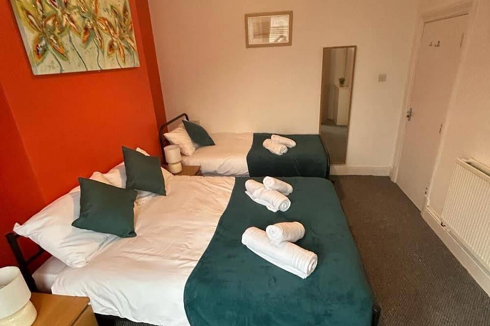 \nwest Street House in Crewe, Cheshire East