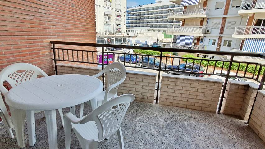 Apartamento de vacaciones para 5 personas, con jardín y balcón - 1