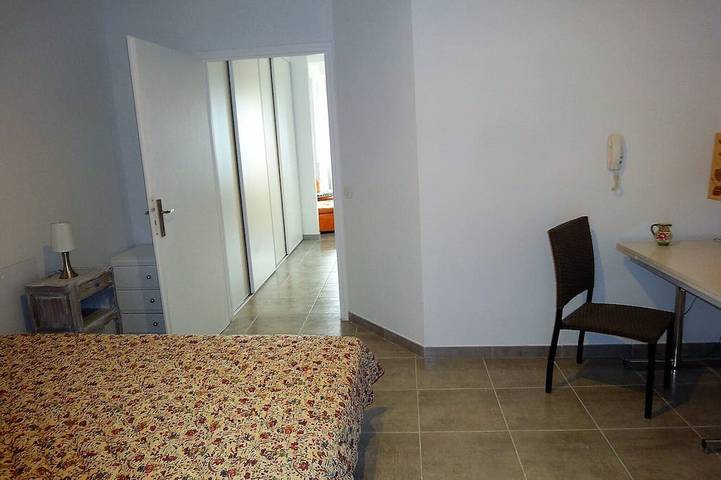 Gîte pour 3 personnes, avec terrasse et jacuzzi à Saint-Cézaire-sur-Siagne - 4