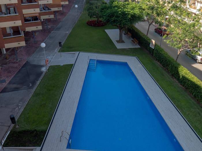 Appartement de vacances pour 6 personnes, avec Terrasse et Piscine