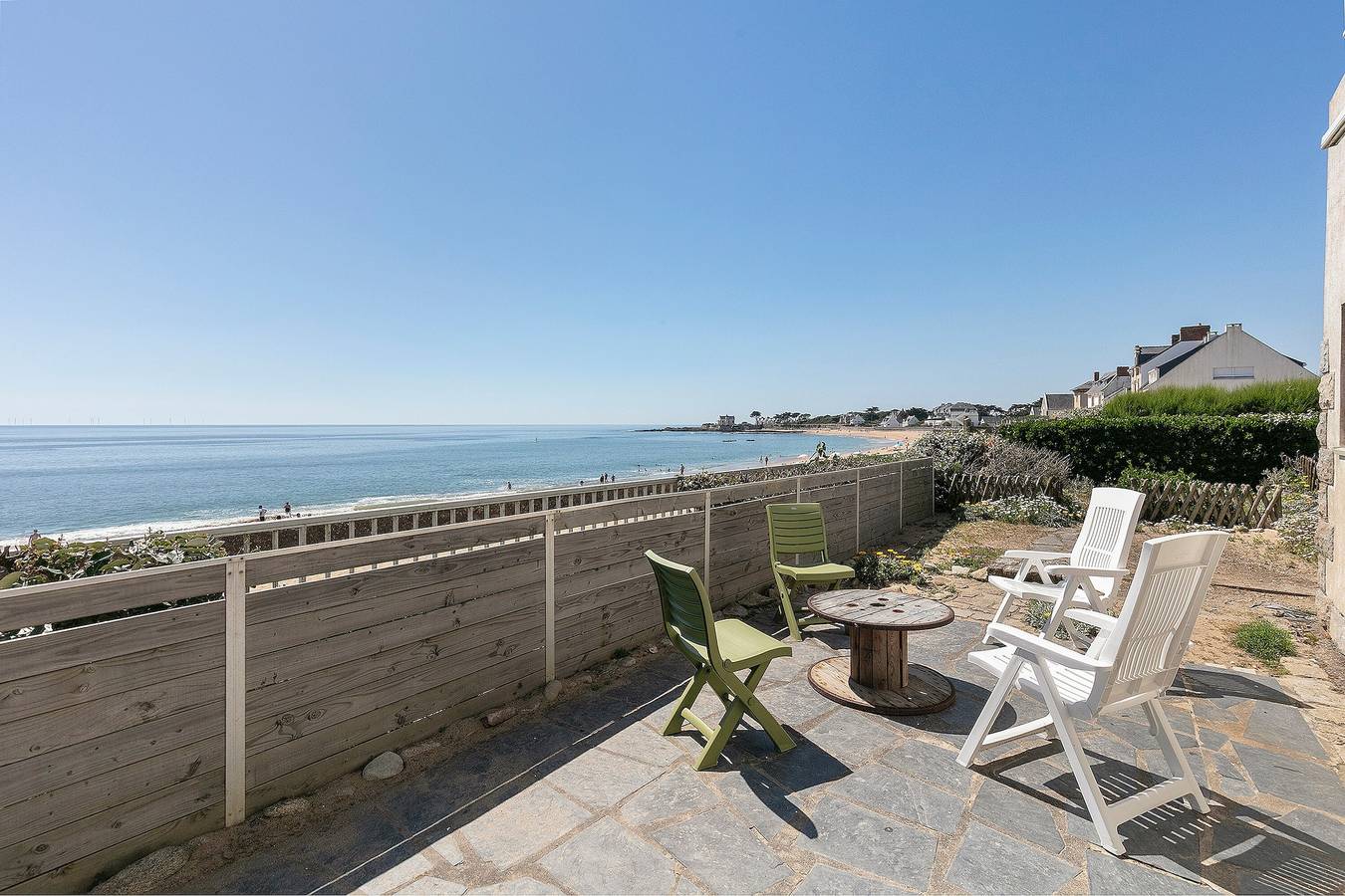 Vakantiehuis 'Villa Timao Plage' met zeezicht, privéterras en wifi in Batz-sur-Mer, Côte de Jade