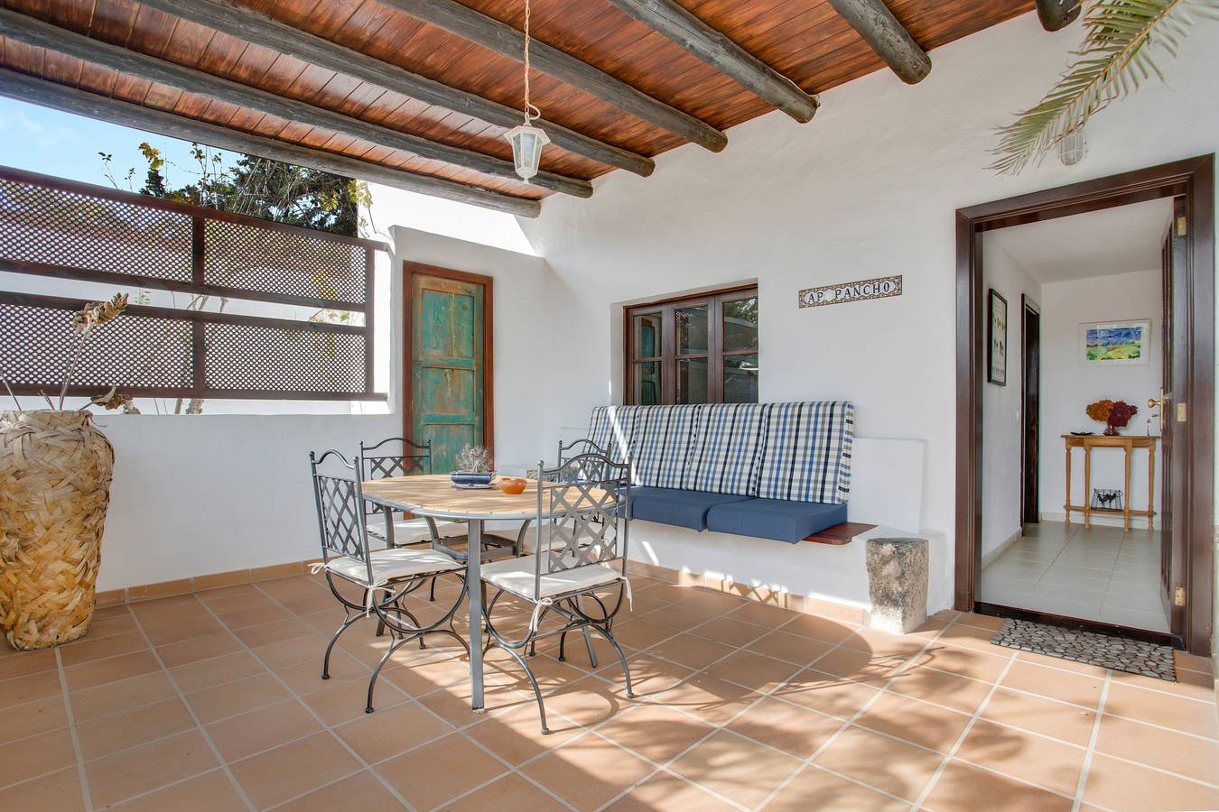 Apartamento entero, Apartamento Rural "Pancho" con Patio, Vistas al Volcán y Wi-Fi in La Vegueta, Tinajo