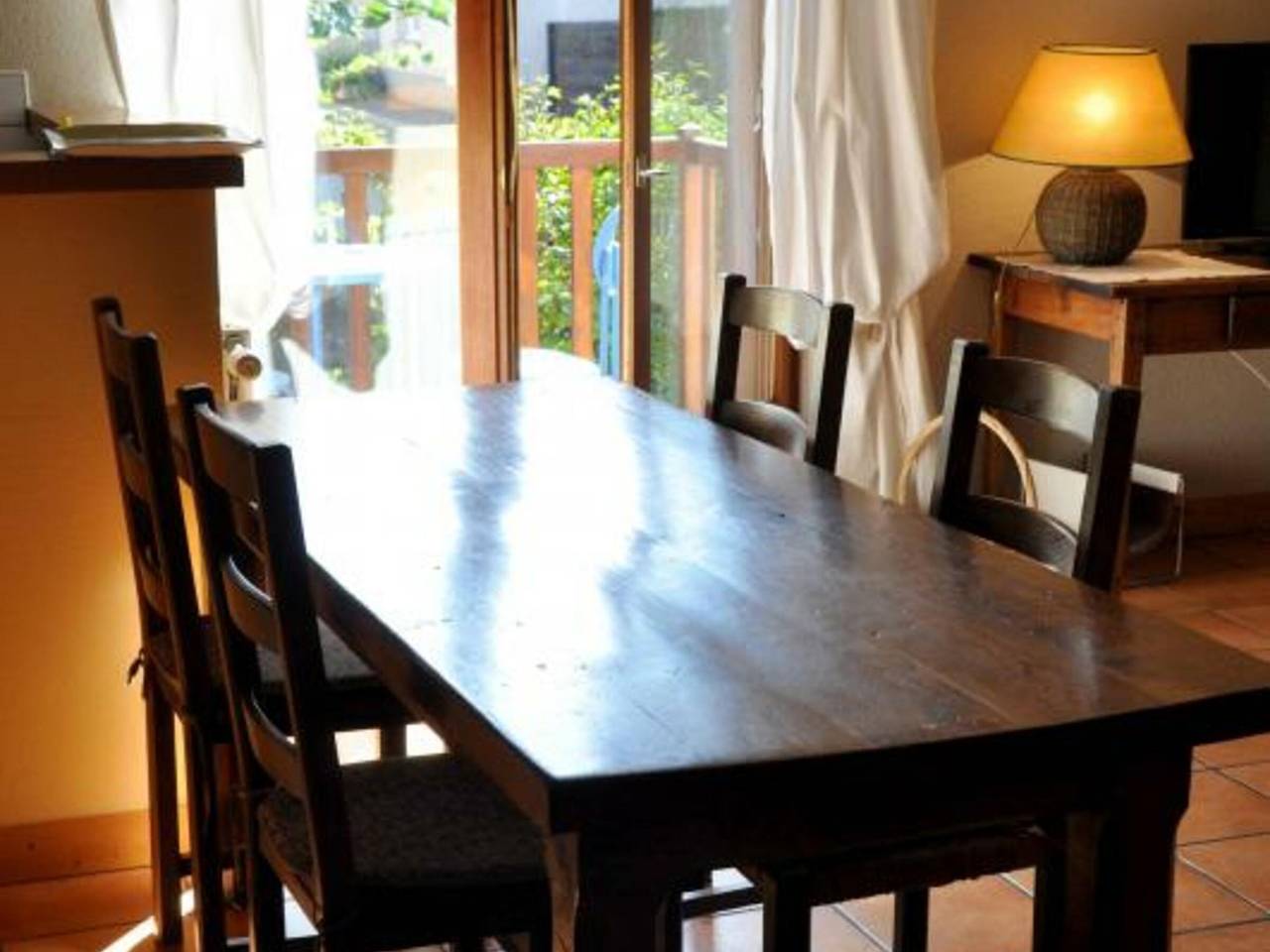 Gîte charmant avec cheminée et jardin clos près de Chazelles-sur-Lyon in Maringes, Montbrison