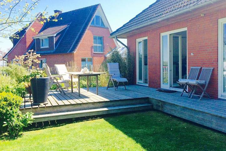 Bungalow für 6 Personen, mit Terrasse und Garten
