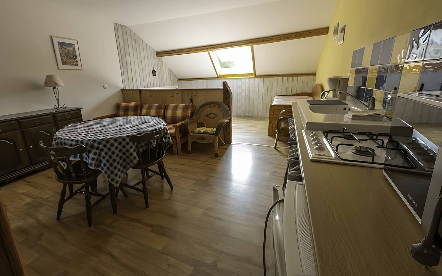 Studio entier, Studio « Le Cabanon 35 m² » avec vue sur la montagne in Doussard, Parc naturel régional du Massif des Bauges