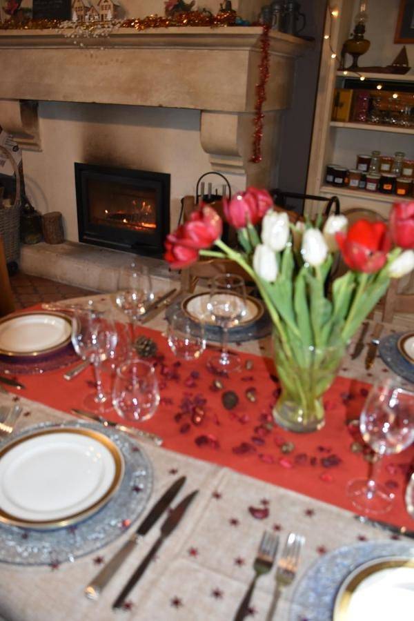 Location de vacances pour 2 personnes, avec vue ainsi que piscine et jardin à Goult - 3