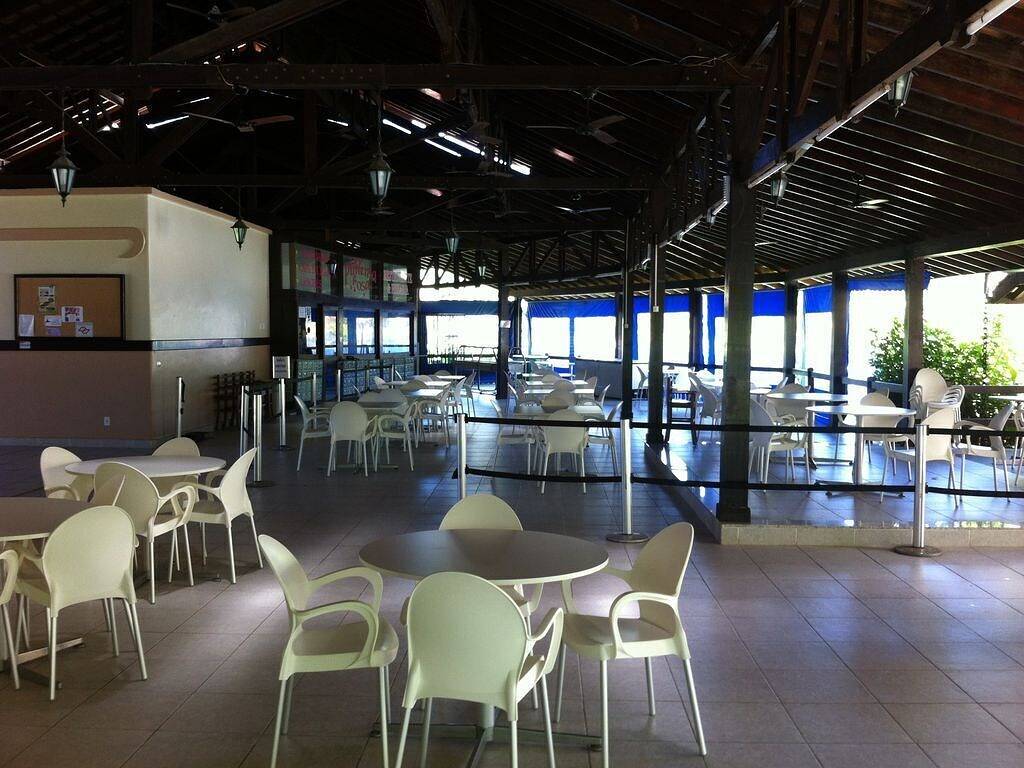 Ganze Wohnung, Ausgezeichnete Wohnung 50 Meter vom Strand von Schweinswale Cond. Wembley Tennis in Toninhas Ubatuba, Ubatuba