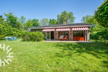 Bungalow für 6 Personen, mit Terrasse und Garten in Oostkapelle