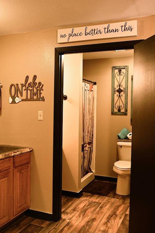 #3 Uncertain Oasis-Uncertain Lodge and Inn in Texas