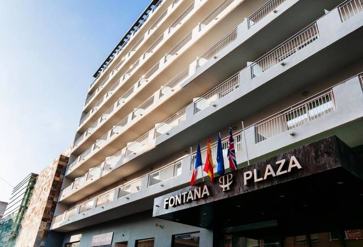 Hôtel pour 2 personnes, avec piscine et terrasse, animaux acceptés